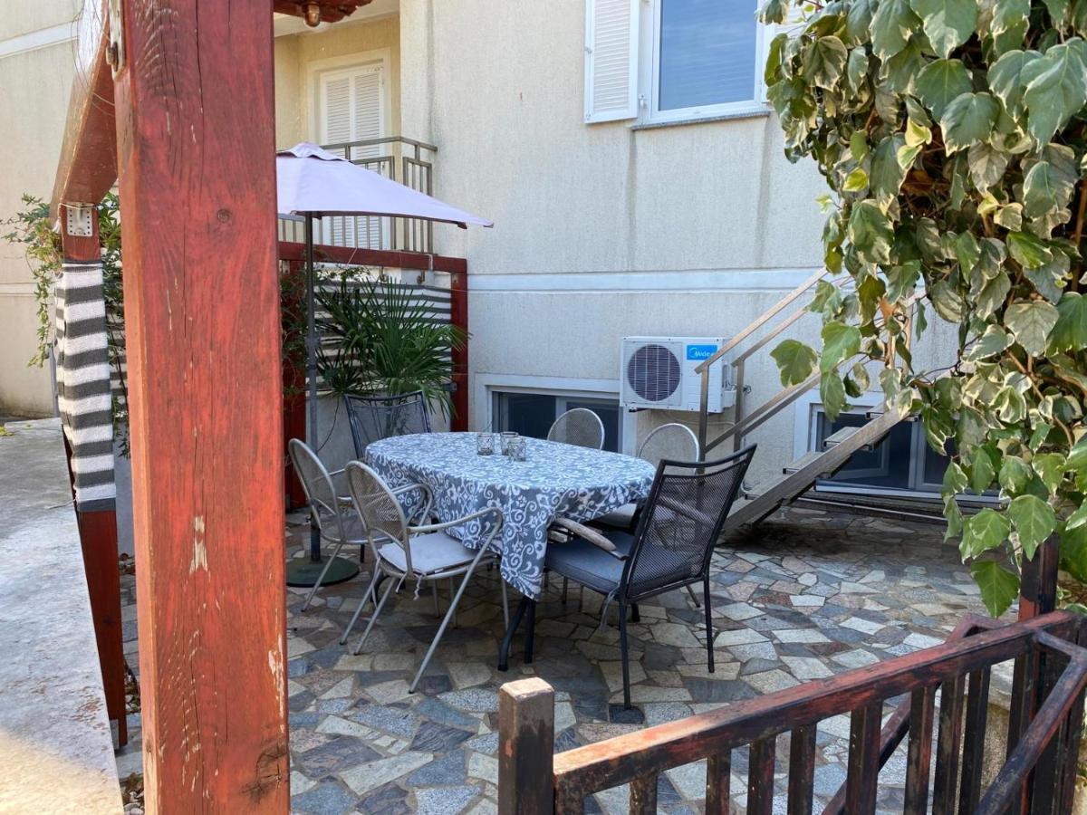 דירות באניולה Casa Rosa מראה חיצוני תמונה
