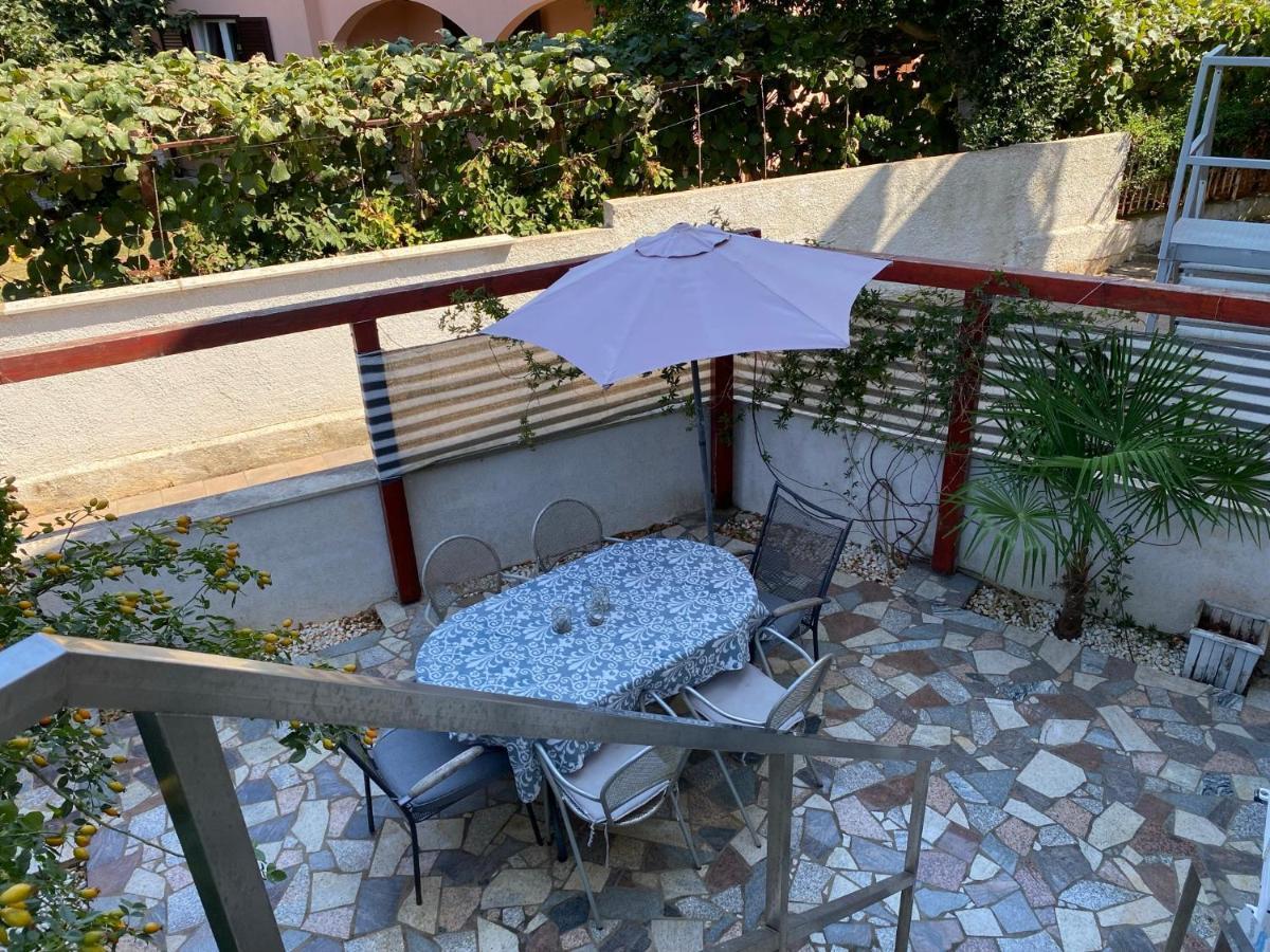 דירות באניולה Casa Rosa מראה חיצוני תמונה
