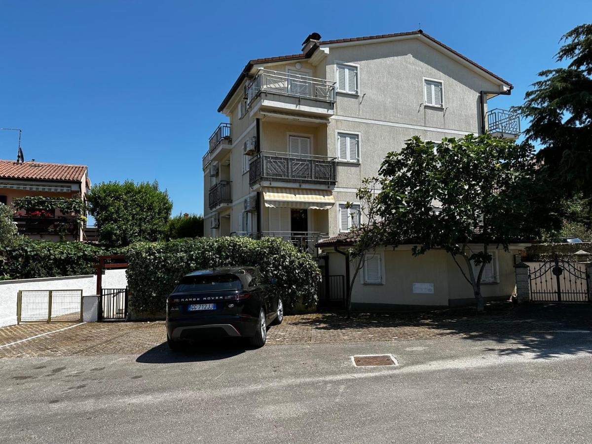 דירות באניולה Casa Rosa מראה חיצוני תמונה
