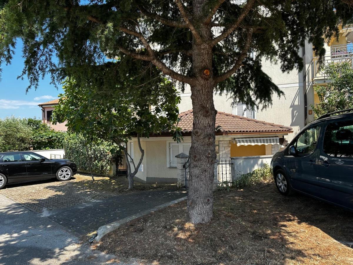 דירות באניולה Casa Rosa מראה חיצוני תמונה